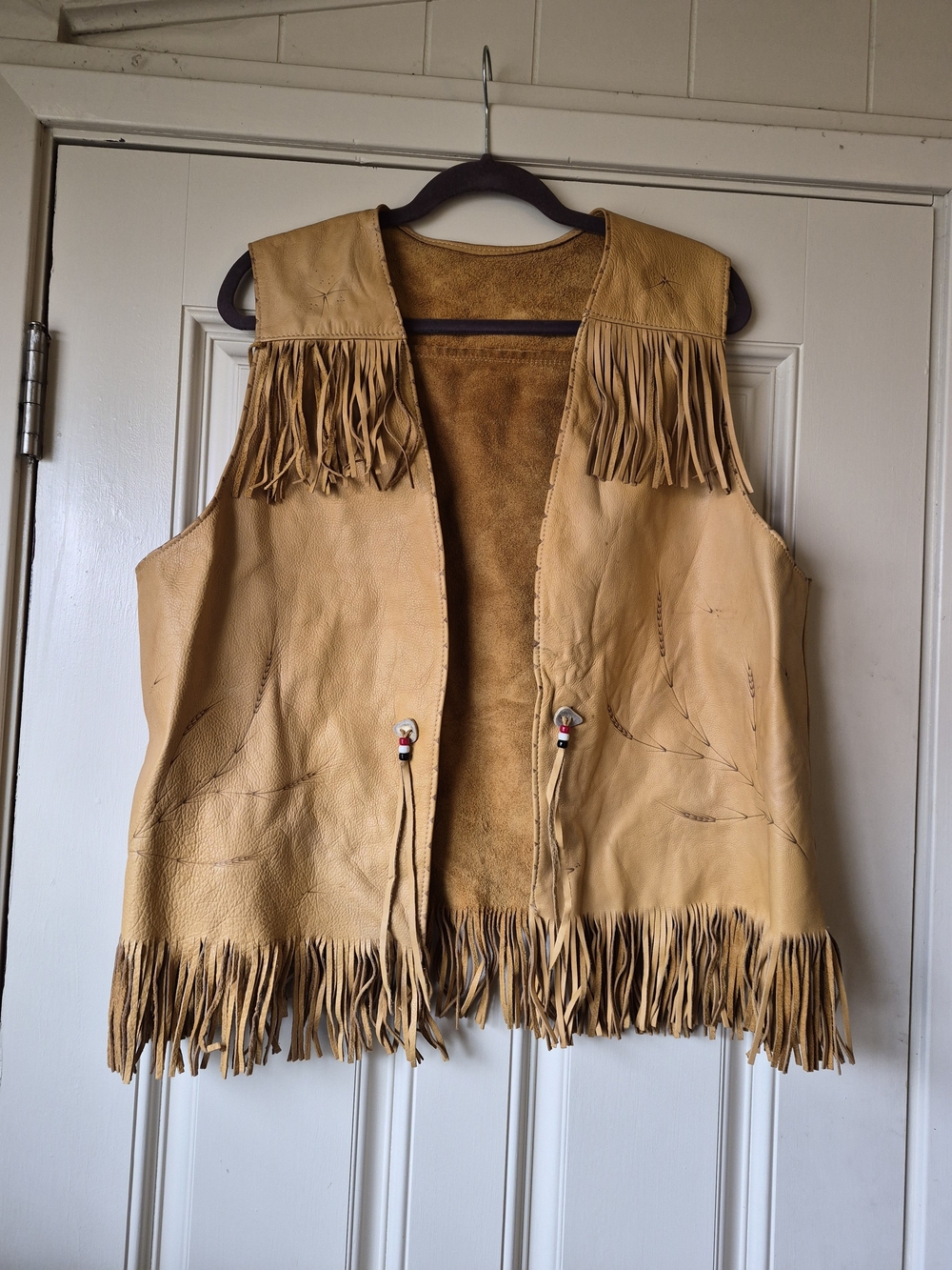 Vintage Navajo Etched Fringe Leather Vest 70’s Western Boho Hippie XL